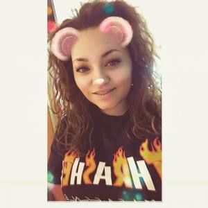 Meet your Posher, Savannah